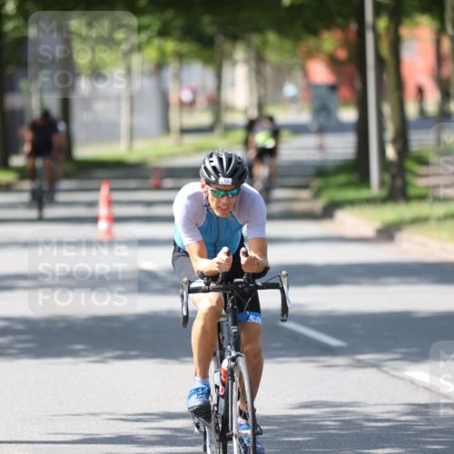 10.08.2025 - GEWOBA Citytriathlon Bremen Yannick Fuchs http://msf.ph/oto/8563600 10.08.2025 14:37:06 Radfahren 57, 78, 106, 121, 164, 227, 239, 240, 256, 257, 263 meine-sportfotos.de