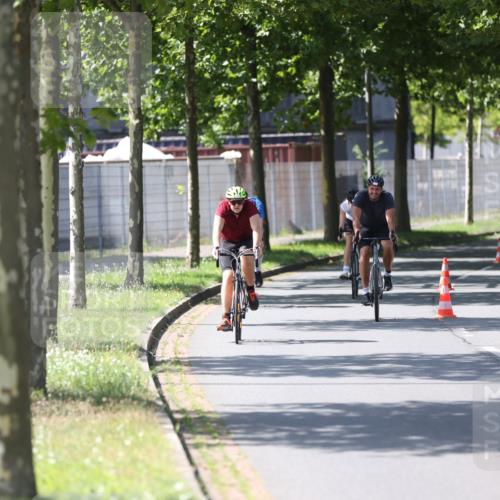 10.08.2025 - GEWOBA Citytriathlon Bremen Yannick Fuchs http://msf.ph/oto/8563606 10.08.2025 14:37:07 Radfahren 57, 78, 106, 121, 164, 201, 227, 239, 240, 256, 257, 263, 512 meine-sportfotos.de