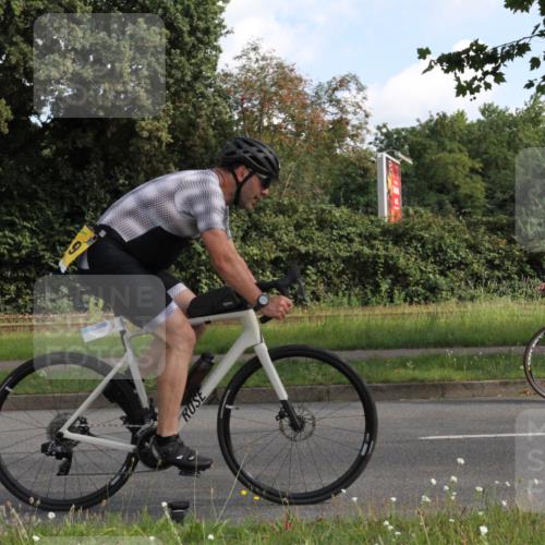 10.08.2025 - GEWOBA Citytriathlon Bremen Yannick Fuchs http://msf.ph/oto/8563620 10.08.2025 10:51:26 Radfahren 239, 396, 419 meine-sportfotos.de