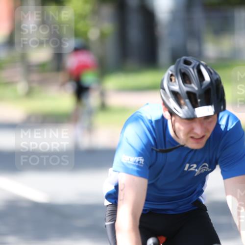 10.08.2025 - GEWOBA Citytriathlon Bremen Yannick Fuchs http://msf.ph/oto/8563649 10.08.2025 14:37:13 Radfahren 57, 78, 121, 164, 201, 240, 256, 257, 512 meine-sportfotos.de