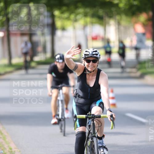 10.08.2025 - GEWOBA Citytriathlon Bremen Yannick Fuchs http://msf.ph/oto/8563686 10.08.2025 14:38:00 Radfahren 30, 75, 147, 152, 191, 528 meine-sportfotos.de