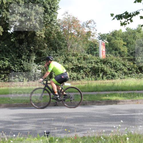 10.08.2025 - GEWOBA Citytriathlon Bremen Yannick Fuchs http://msf.ph/oto/8563746 10.08.2025 10:52:18 Radfahren 137, 349, 355, 390, 392, 394, 479 meine-sportfotos.de