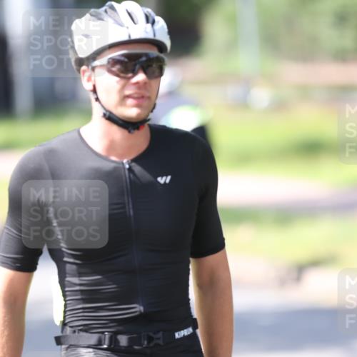 10.08.2025 - GEWOBA Citytriathlon Bremen Yannick Fuchs http://msf.ph/oto/8563774 10.08.2025 14:38:23 Radfahren 51, 54, 81, 152, 162, 295 meine-sportfotos.de