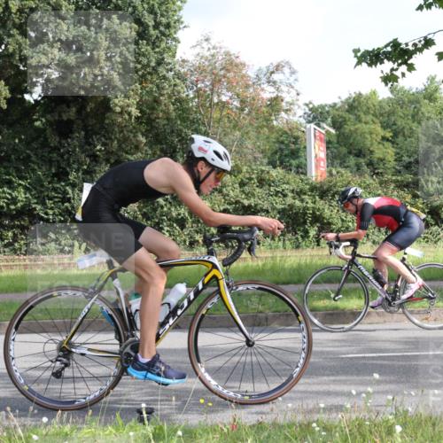 10.08.2025 - GEWOBA Citytriathlon Bremen Yannick Fuchs http://msf.ph/oto/8563776 10.08.2025 10:52:23 Radfahren 137, 349, 354, 355, 390, 392, 394, 479, 491, 504 meine-sportfotos.de