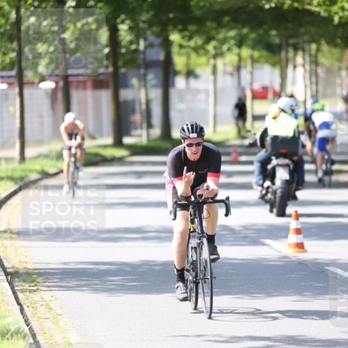 10.08.2025 - GEWOBA Citytriathlon Bremen Yannick Fuchs http://msf.ph/oto/8563779 10.08.2025 14:38:25 Radfahren 51, 54, 81, 162, 195, 295 meine-sportfotos.de