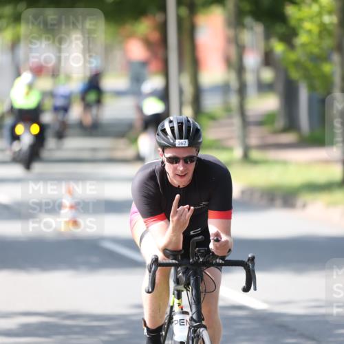 10.08.2025 - GEWOBA Citytriathlon Bremen Yannick Fuchs http://msf.ph/oto/8563787 10.08.2025 14:38:26 Radfahren 51, 54, 81, 162, 195, 295 meine-sportfotos.de
