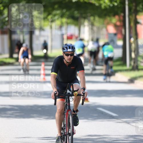 10.08.2025 - GEWOBA Citytriathlon Bremen Yannick Fuchs http://msf.ph/oto/8563819 10.08.2025 14:38:38 Radfahren 50, 51, 195, 216, 238, 295, 312 meine-sportfotos.de