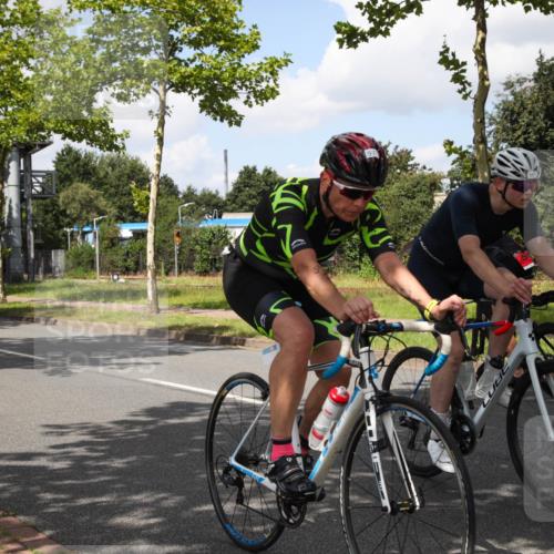 10.08.2025 - GEWOBA Citytriathlon Bremen Yannick Fuchs http://msf.ph/oto/8563832 10.08.2025 12:40:26 Radfahren 559, 581, 597, 602, 672, 723, 737, 815, 848, 870, 879, 890, 896, 899, 910, 949, 975, 1002, 1024 meine-sportfotos.de