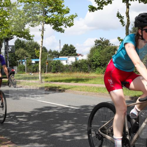 10.08.2025 - GEWOBA Citytriathlon Bremen Yannick Fuchs http://msf.ph/oto/8563839 10.08.2025 12:40:27 Radfahren 559, 581, 597, 602, 672, 723, 737, 815, 848, 870, 879, 890, 899, 910, 949, 975, 1002, 1024 meine-sportfotos.de