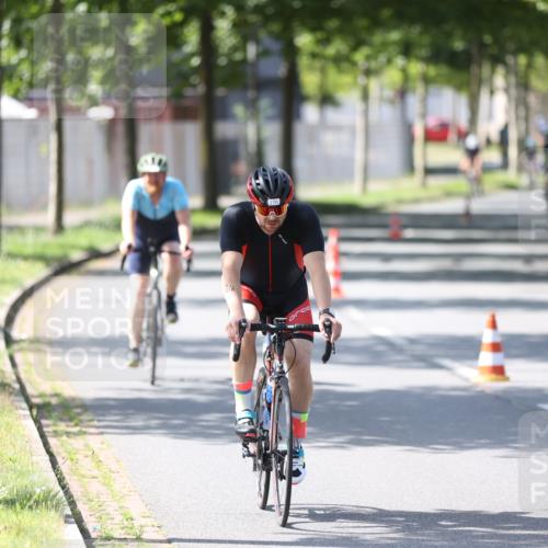 10.08.2025 - GEWOBA Citytriathlon Bremen Yannick Fuchs http://msf.ph/oto/8563847 10.08.2025 14:38:44 Radfahren 50, 51, 195, 216, 238, 312, 354 meine-sportfotos.de