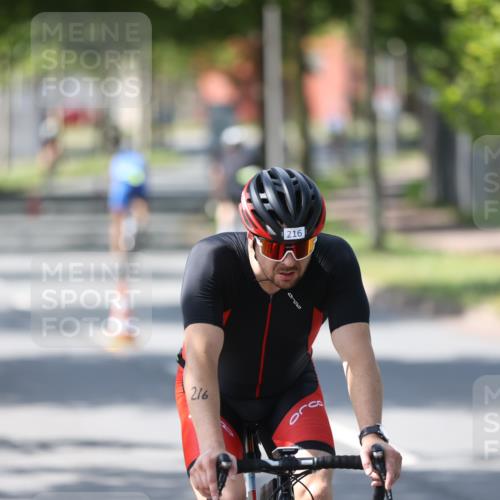 10.08.2025 - GEWOBA Citytriathlon Bremen Yannick Fuchs http://msf.ph/oto/8563856 10.08.2025 14:38:45 Radfahren 50, 51, 195, 216, 238, 312, 354 meine-sportfotos.de
