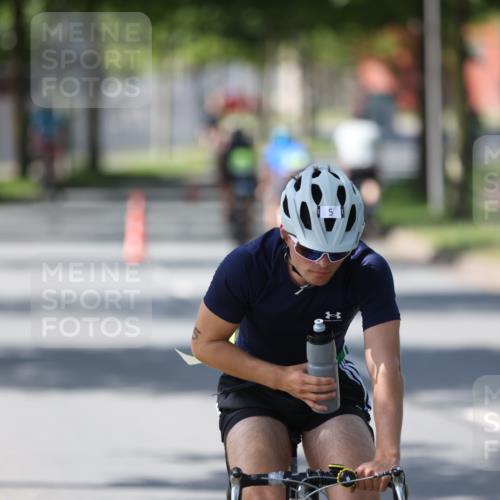 10.08.2025 - GEWOBA Citytriathlon Bremen Yannick Fuchs http://msf.ph/oto/8563890 10.08.2025 14:38:56 Radfahren 100, 216, 236, 238, 354 meine-sportfotos.de