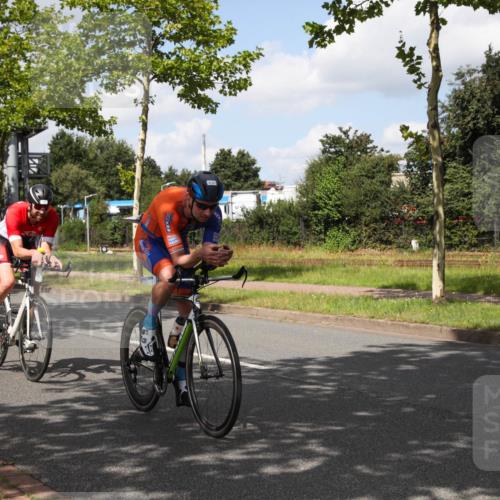 10.08.2025 - GEWOBA Citytriathlon Bremen Yannick Fuchs http://msf.ph/oto/8563928 10.08.2025 12:41:17 Radfahren 568, 609, 660, 665, 705, 730, 755, 803, 830, 849, 862, 934, 1014, 1023 meine-sportfotos.de