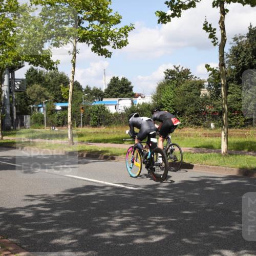 10.08.2025 - GEWOBA Citytriathlon Bremen Yannick Fuchs http://msf.ph/oto/8563937 10.08.2025 12:41:19 Radfahren 568, 609, 660, 665, 705, 730, 755, 830, 849, 862, 934, 1014 meine-sportfotos.de