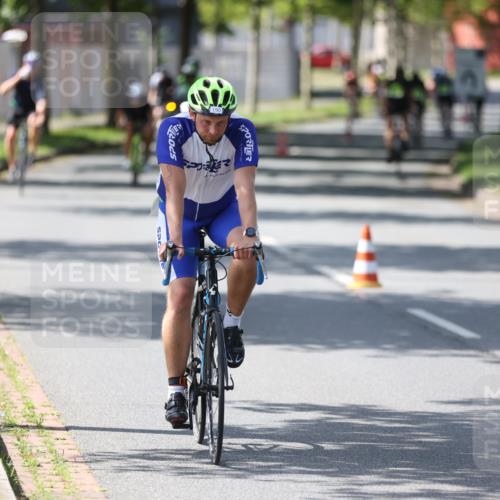 10.08.2025 - GEWOBA Citytriathlon Bremen Yannick Fuchs http://msf.ph/oto/8563952 10.08.2025 14:39:13 Radfahren 18, 100, 130, 174, 281, 283, 427 meine-sportfotos.de