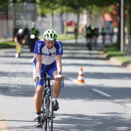10.08.2025 - GEWOBA Citytriathlon Bremen Yannick Fuchs http://msf.ph/oto/8563954 10.08.2025 14:39:13 Radfahren 18, 100, 130, 174, 281, 283, 427 meine-sportfotos.de