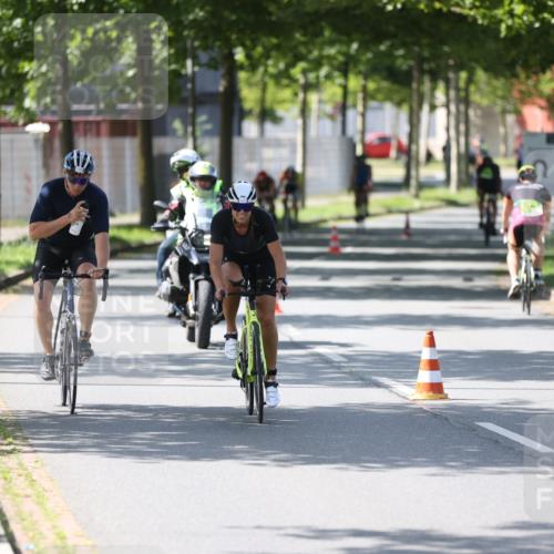 10.08.2025 - GEWOBA Citytriathlon Bremen Yannick Fuchs http://msf.ph/oto/8563962 10.08.2025 14:39:15 Radfahren 18, 100, 130, 174, 281, 283, 427 meine-sportfotos.de