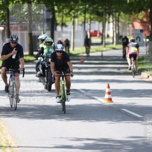 10.08.2025 - GEWOBA Citytriathlon Bremen Yannick Fuchs http://msf.ph/oto/8563966 10.08.2025 14:39:16 Radfahren 18, 94, 100, 130, 174, 281, 283, 427 meine-sportfotos.de