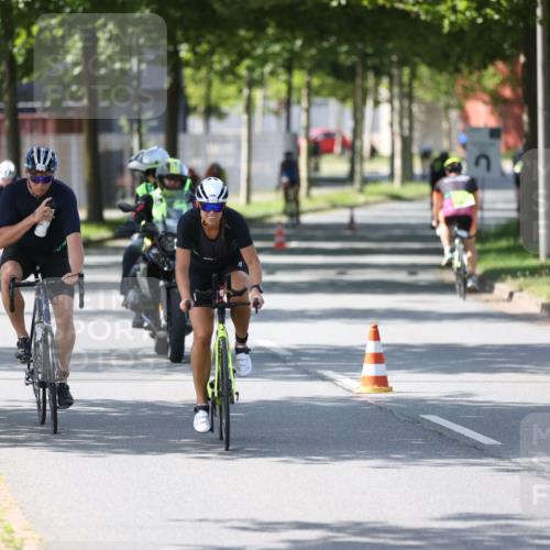 10.08.2025 - GEWOBA Citytriathlon Bremen Yannick Fuchs http://msf.ph/oto/8563969 10.08.2025 14:39:16 Radfahren 18, 94, 100, 130, 174, 281, 283, 427 meine-sportfotos.de