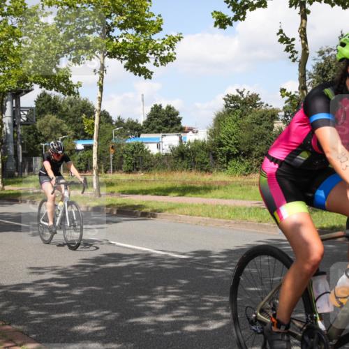 10.08.2025 - GEWOBA Citytriathlon Bremen Yannick Fuchs http://msf.ph/oto/8563989 10.08.2025 12:41:56 Radfahren 614, 623, 923, 926, 983, 1003 meine-sportfotos.de