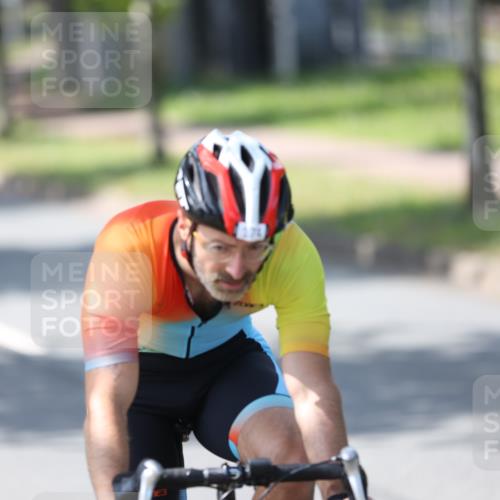 10.08.2025 - GEWOBA Citytriathlon Bremen Yannick Fuchs http://msf.ph/oto/8564008 10.08.2025 14:39:25 Radfahren 18, 84, 94, 101, 126, 130, 174, 281, 283, 334, 427 meine-sportfotos.de