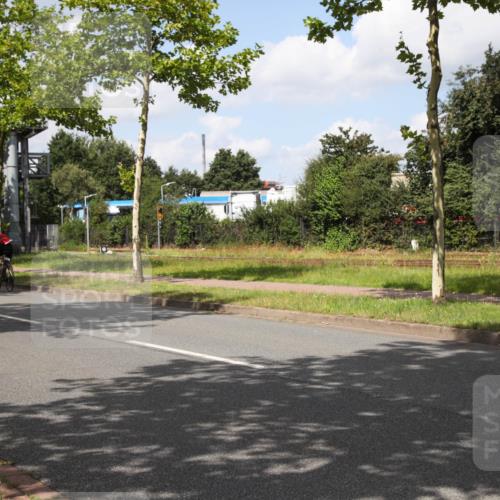 10.08.2025 - GEWOBA Citytriathlon Bremen Yannick Fuchs http://msf.ph/oto/8564021 10.08.2025 12:42:18 Radfahren 595, 613, 698, 754, 1003 meine-sportfotos.de