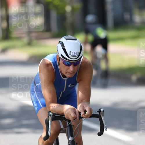 10.08.2025 - GEWOBA Citytriathlon Bremen Yannick Fuchs http://msf.ph/oto/8564045 10.08.2025 14:39:38 Radfahren 80, 84, 90, 94, 101, 124, 126, 215, 281, 334 meine-sportfotos.de