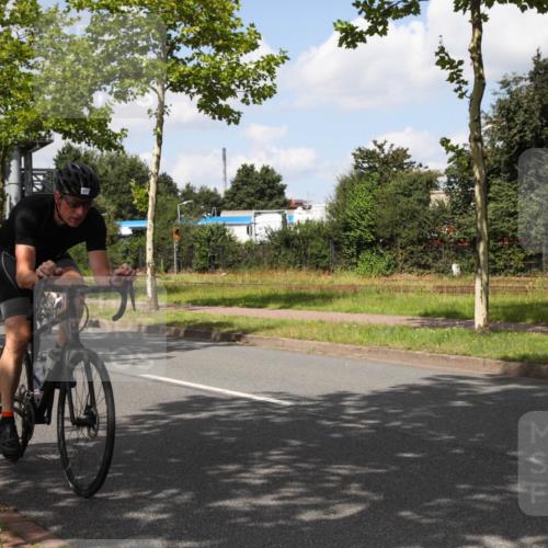 10.08.2025 - GEWOBA Citytriathlon Bremen Yannick Fuchs http://msf.ph/oto/8564081 10.08.2025 12:42:59 Radfahren 628, 644, 677, 684, 710, 846, 850, 871, 889, 909 meine-sportfotos.de