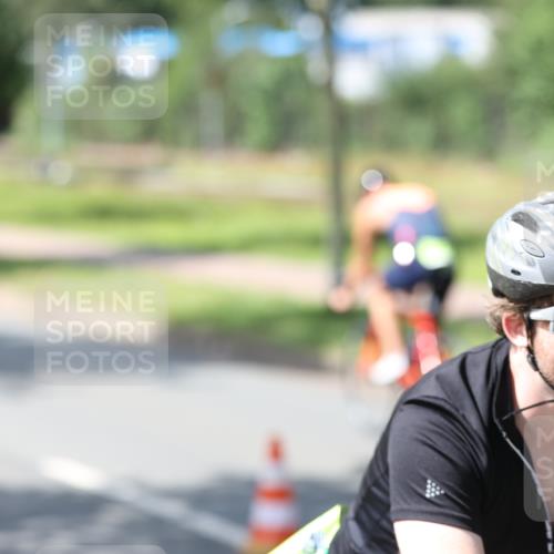 10.08.2025 - GEWOBA Citytriathlon Bremen Yannick Fuchs http://msf.ph/oto/8564082 10.08.2025 14:39:51 Radfahren 52, 69, 80, 90, 124, 139, 215, 217, 274 meine-sportfotos.de