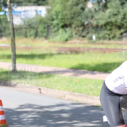 10.08.2025 - GEWOBA Citytriathlon Bremen Yannick Fuchs http://msf.ph/oto/8564090 10.08.2025 14:39:53 Radfahren 52, 69, 80, 90, 124, 139, 215, 217, 274 meine-sportfotos.de