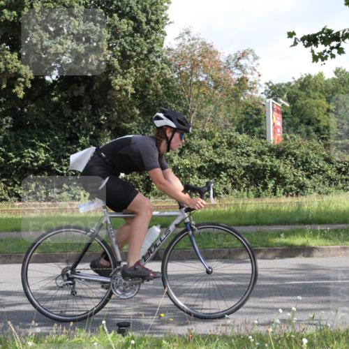 10.08.2025 - GEWOBA Citytriathlon Bremen Yannick Fuchs http://msf.ph/oto/8564094 10.08.2025 10:54:57 Radfahren 33, 85, 373, 378, 452 meine-sportfotos.de