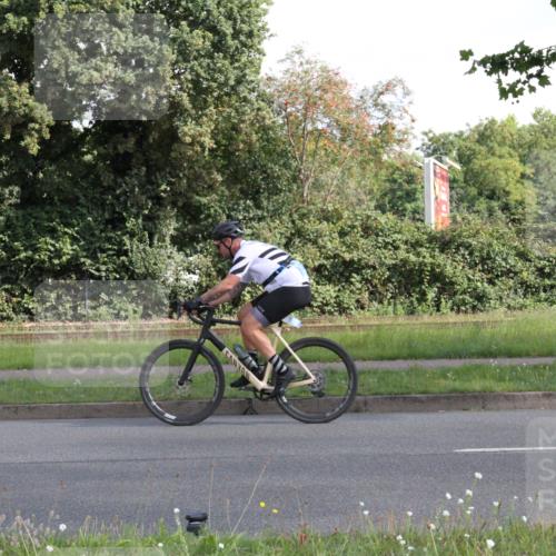 10.08.2025 - GEWOBA Citytriathlon Bremen Yannick Fuchs http://msf.ph/oto/8564140 10.08.2025 10:55:12 Radfahren 19, 33, 163, 211, 219, 397, 418 meine-sportfotos.de