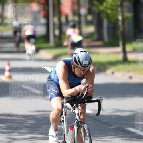 10.08.2025 - GEWOBA Citytriathlon Bremen Yannick Fuchs http://msf.ph/oto/8564145 10.08.2025 14:40:07 Radfahren 52, 59, 69, 139, 225, 274 meine-sportfotos.de