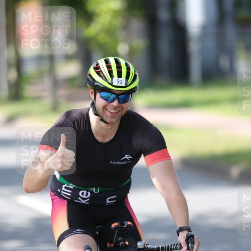 10.08.2025 - GEWOBA Citytriathlon Bremen Yannick Fuchs http://msf.ph/oto/8564173 10.08.2025 14:40:13 Radfahren 52, 59, 69, 139, 225 meine-sportfotos.de