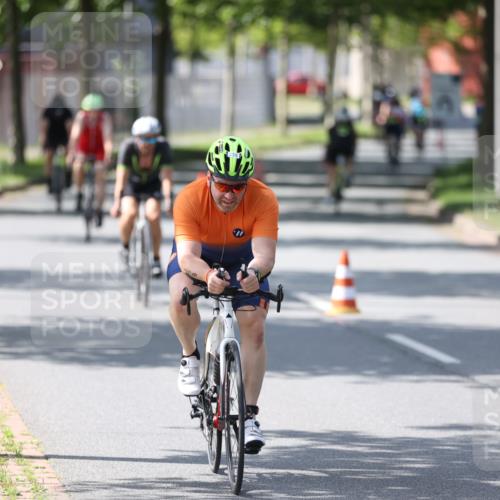 10.08.2025 - GEWOBA Citytriathlon Bremen Yannick Fuchs http://msf.ph/oto/8564184 10.08.2025 14:40:28 Radfahren 29, 47, 131, 242, 258, 297, 529 meine-sportfotos.de