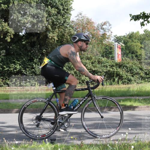 10.08.2025 - GEWOBA Citytriathlon Bremen Yannick Fuchs http://msf.ph/oto/8564192 10.08.2025 10:55:23 Radfahren 19, 163, 211, 219, 397, 418 meine-sportfotos.de