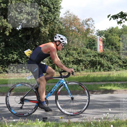 10.08.2025 - GEWOBA Citytriathlon Bremen Yannick Fuchs http://msf.ph/oto/8564211 10.08.2025 10:55:28 Radfahren 19, 163, 211, 219, 397, 444 meine-sportfotos.de