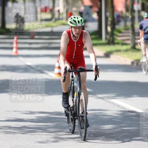 10.08.2025 - GEWOBA Citytriathlon Bremen Yannick Fuchs http://msf.ph/oto/8564213 10.08.2025 14:40:31 Radfahren 29, 47, 131, 186, 242, 258, 289, 297, 529 meine-sportfotos.de