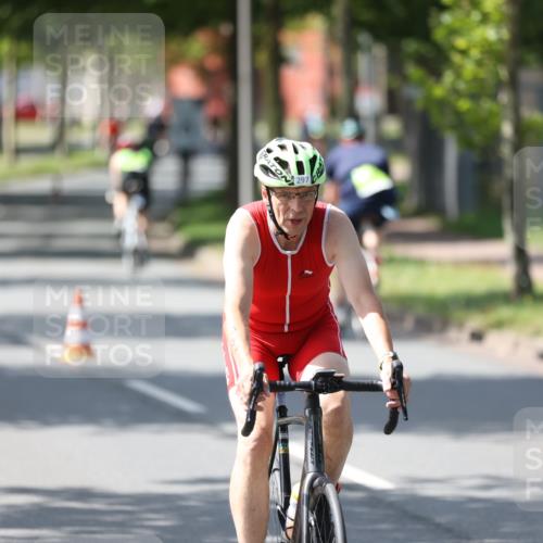 10.08.2025 - GEWOBA Citytriathlon Bremen Yannick Fuchs http://msf.ph/oto/8564218 10.08.2025 14:40:31 Radfahren 29, 47, 131, 186, 242, 258, 289, 297, 529 meine-sportfotos.de