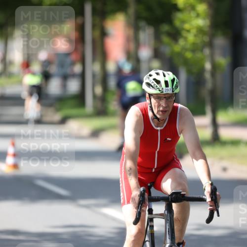 10.08.2025 - GEWOBA Citytriathlon Bremen Yannick Fuchs http://msf.ph/oto/8564220 10.08.2025 14:40:31 Radfahren 29, 47, 131, 186, 242, 258, 289, 297, 529 meine-sportfotos.de