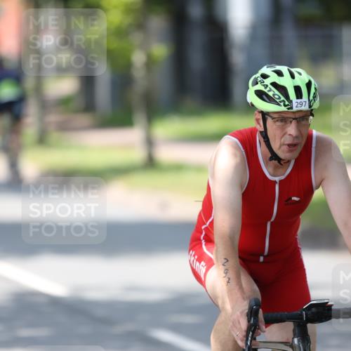10.08.2025 - GEWOBA Citytriathlon Bremen Yannick Fuchs http://msf.ph/oto/8564225 10.08.2025 14:40:32 Radfahren 29, 47, 131, 186, 242, 258, 289, 297, 529 meine-sportfotos.de