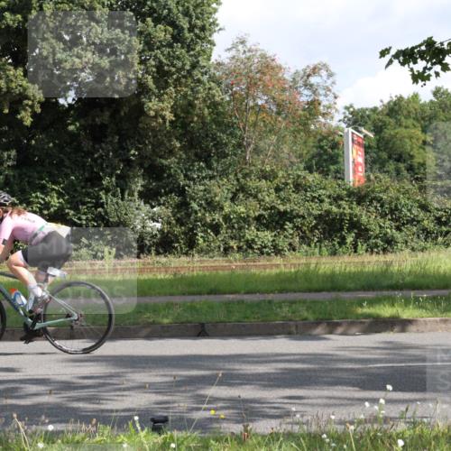 10.08.2025 - GEWOBA Citytriathlon Bremen Yannick Fuchs http://msf.ph/oto/8564248 10.08.2025 10:55:45 Radfahren 93, 117, 207, 444, 480 meine-sportfotos.de