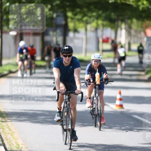 10.08.2025 - GEWOBA Citytriathlon Bremen Yannick Fuchs http://msf.ph/oto/8564259 10.08.2025 14:40:39 Radfahren 29, 47, 131, 186, 211, 224, 242, 258, 289, 297, 529 meine-sportfotos.de