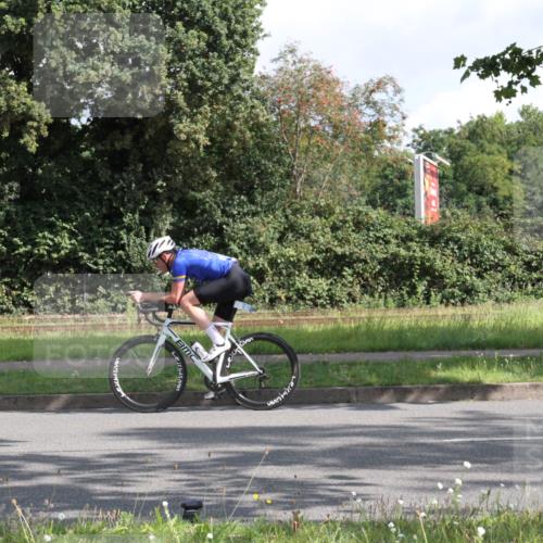 10.08.2025 - GEWOBA Citytriathlon Bremen Yannick Fuchs http://msf.ph/oto/8564260 10.08.2025 10:55:50 Radfahren 93, 117, 207, 444, 480, 485 meine-sportfotos.de