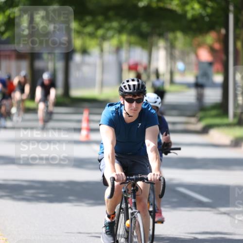 10.08.2025 - GEWOBA Citytriathlon Bremen Yannick Fuchs http://msf.ph/oto/8564265 10.08.2025 14:40:40 Radfahren 29, 47, 131, 186, 211, 224, 242, 258, 289, 297, 529 meine-sportfotos.de