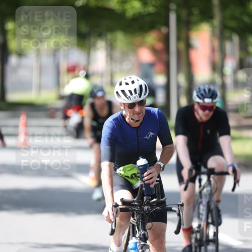 10.08.2025 - GEWOBA Citytriathlon Bremen Yannick Fuchs http://msf.ph/oto/8564287 10.08.2025 14:40:43 Radfahren 29, 131, 186, 211, 224, 289, 297, 529 meine-sportfotos.de