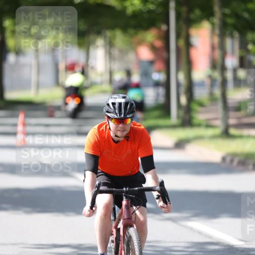 10.08.2025 - GEWOBA Citytriathlon Bremen Yannick Fuchs http://msf.ph/oto/8564301 10.08.2025 14:40:45 Radfahren 29, 131, 177, 186, 211, 224, 289, 297, 529 meine-sportfotos.de
