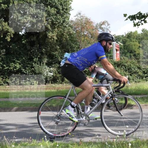 10.08.2025 - GEWOBA Citytriathlon Bremen Yannick Fuchs http://msf.ph/oto/8564321 10.08.2025 10:56:09 Radfahren 69, 99, 119, 429, 464, 466, 485, 497 meine-sportfotos.de
