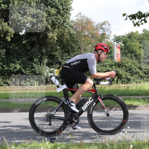 10.08.2025 - GEWOBA Citytriathlon Bremen Yannick Fuchs http://msf.ph/oto/8564351 10.08.2025 10:56:17 Radfahren 69, 99, 115, 119, 401, 429, 464, 466, 497 meine-sportfotos.de