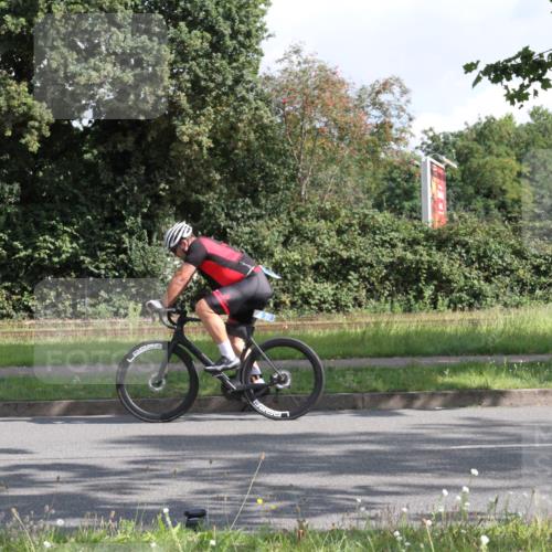 10.08.2025 - GEWOBA Citytriathlon Bremen Yannick Fuchs http://msf.ph/oto/8564362 10.08.2025 10:56:22 Radfahren 31, 99, 115, 401, 429, 464, 497 meine-sportfotos.de